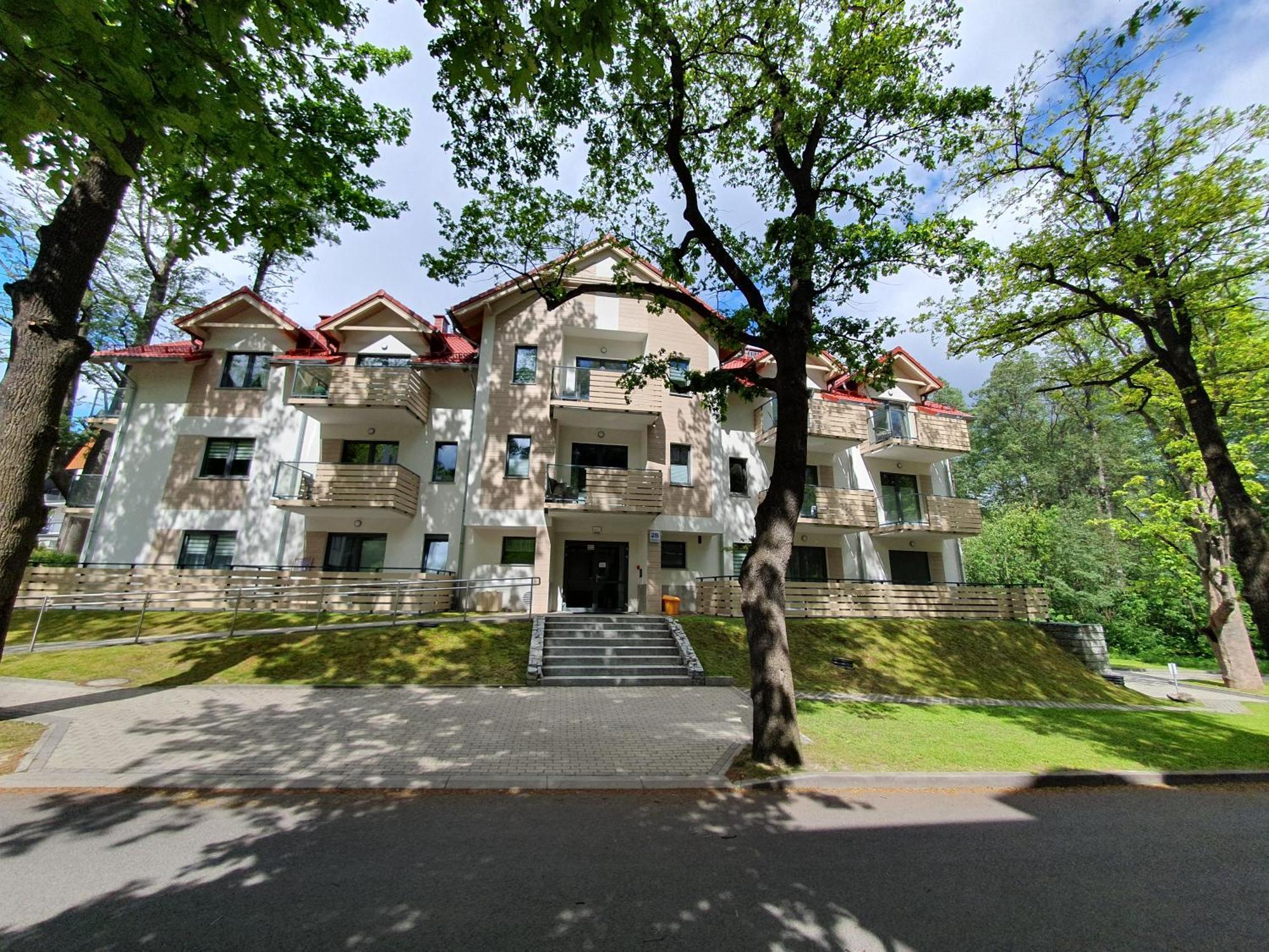 Apartamenty Sun&Fun Rezydencja Pod Debami Nad Lomnica 1B I 2B- Blisko Centrum I Sklepow W Otoczeniu Zieleni Karpacz Pokoj fotografie