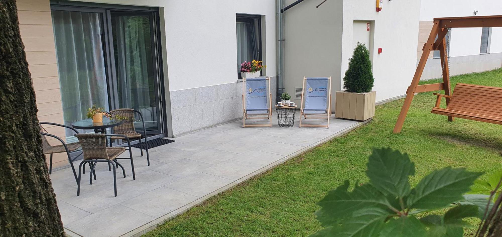 Apartamenty Sun&Fun Rezydencja Pod Debami Nad Lomnica 1B I 2B- Blisko Centrum I Sklepow W Otoczeniu Zieleni Karpacz Pokoj fotografie